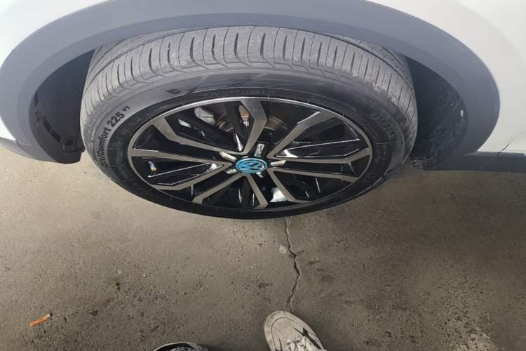 Used Volkswagen T-ROC 2020 280TSI DSG Two-Wheel Drive Comfort Version Left Front Wheel Hub