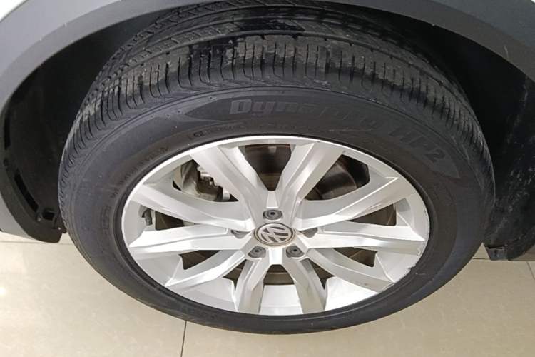 Used Volkswagen T-ROC 2020 230TSI DSG Two-Wheel Drive Advanced Version Left Front Wheel Hub