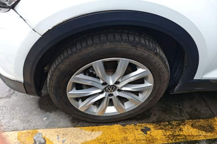 Used Volkswagen T-ROC 2020 280TSI DSG Two-Wheel-Drive Elite Version Left Front Wheel Hub