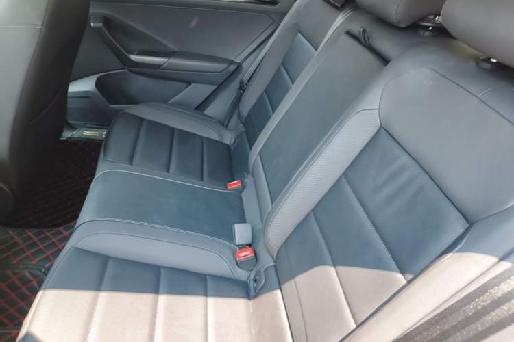 Used Volkswagen T-ROC 2020 280TSI DSG Two-Wheel Drive Comfort Version Left Rear Seat