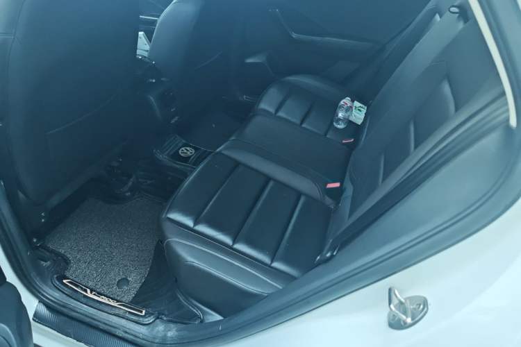 Used Volkswagen T-ROC 2020 280TSI DSG Two-Wheel Drive Comfort Version Left Rear Seat