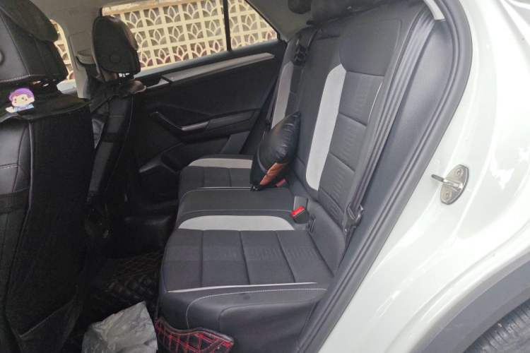 Used Volkswagen T-ROC 2020 230TSI DSG Two-Wheel Drive Advanced Version Left Rear Seat