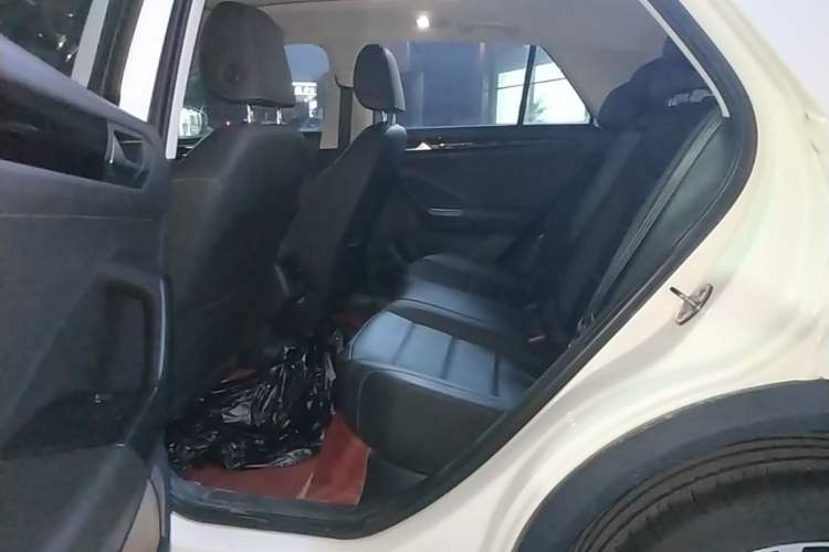 Used Volkswagen T-ROC 2020 280TSI DSG Two-Wheel Drive Comfort Version Left Rear Seat