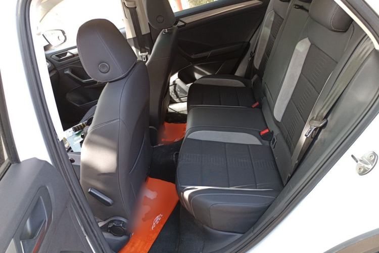 Used Volkswagen T-ROC 2020 230TSI DSG Two-Wheel Drive Advanced Version Left Rear Seat