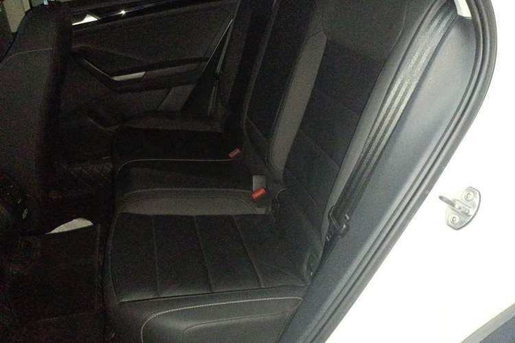 Used Volkswagen T-ROC 2020 280TSI DSG Two-Wheel Drive Comfort Version Left Rear Seat