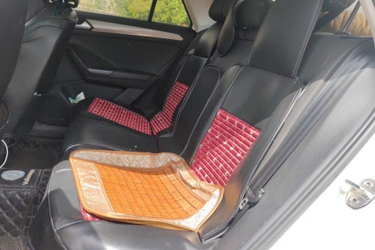Used Volkswagen T-ROC 2020 280TSI DSG Two-Wheel Drive Advanced Version Left Rear Seat