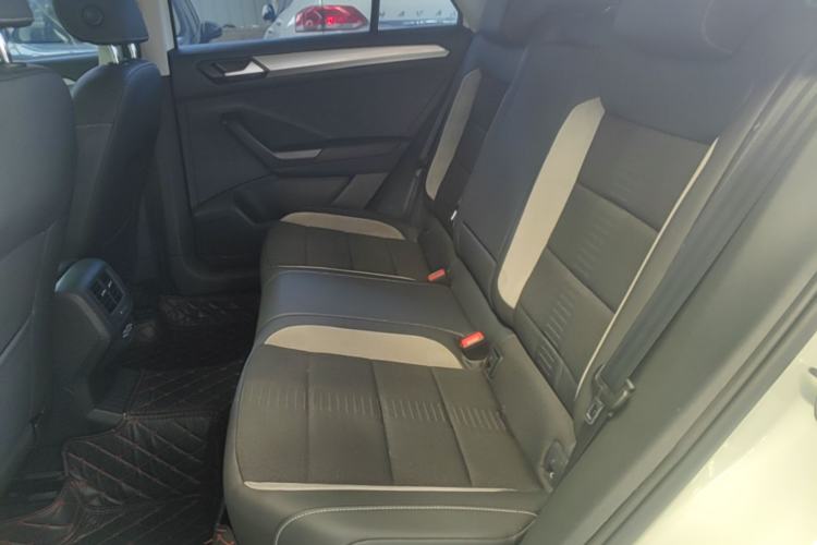 Used Volkswagen T-ROC 2020 230TSI DSG Two-Wheel Drive Advanced Version Left Rear Seat