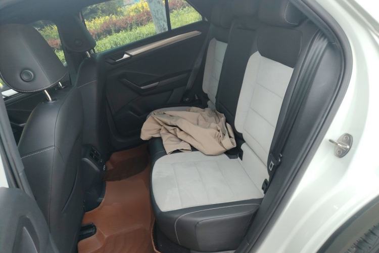 Used Volkswagen T-ROC 2020 280TSI DSG Two-Wheel Drive R-Line Pro Left Rear Seat