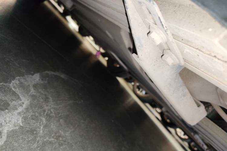 Used Volkswagen T-ROC 2020 280TSI DSG Two-Wheel-Drive Elite Version Left Side Sill