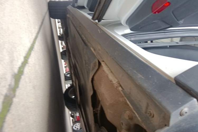 Used Volkswagen T-ROC 2020 280TSI DSG Two-Wheel-Drive Elite Version Left Side Sill