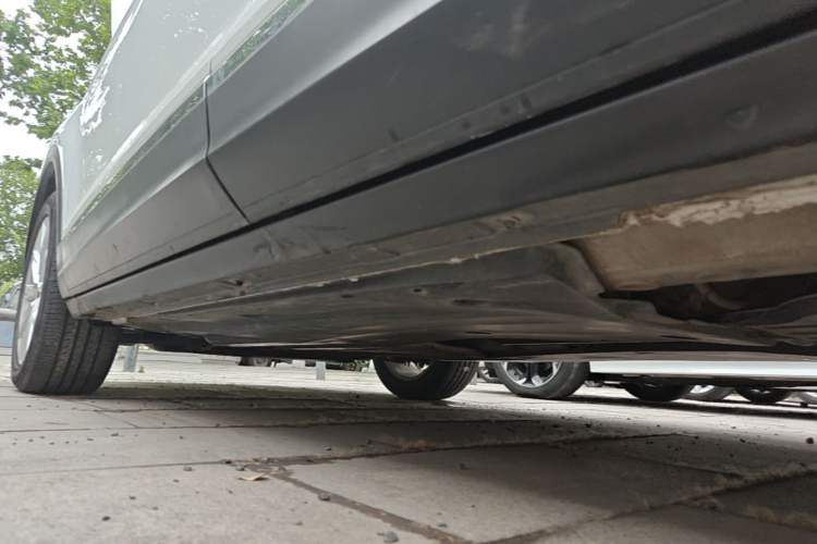 Used Volkswagen T-ROC 2020 230TSI DSG Two-Wheel Drive Advanced Version Left Side Sill