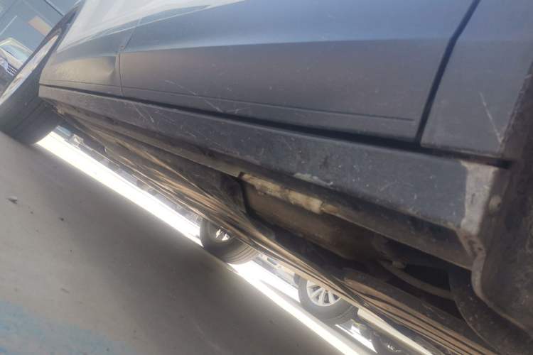 Used Volkswagen T-ROC 2020 280TSI DSG Two-Wheel-Drive Elite Version Left Side Sill