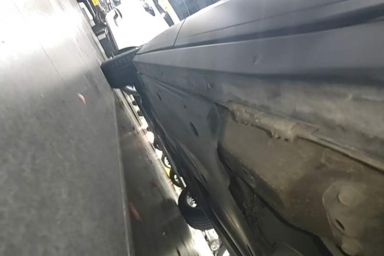 Used Volkswagen T-ROC 2020 280TSI DSG Two-Wheel-Drive Elite Version Left Side Sill