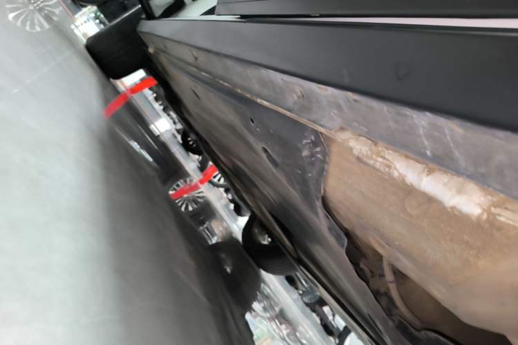 Used Volkswagen T-ROC 2020 280TSI DSG Two-Wheel-Drive Elite Version Left Side Sill