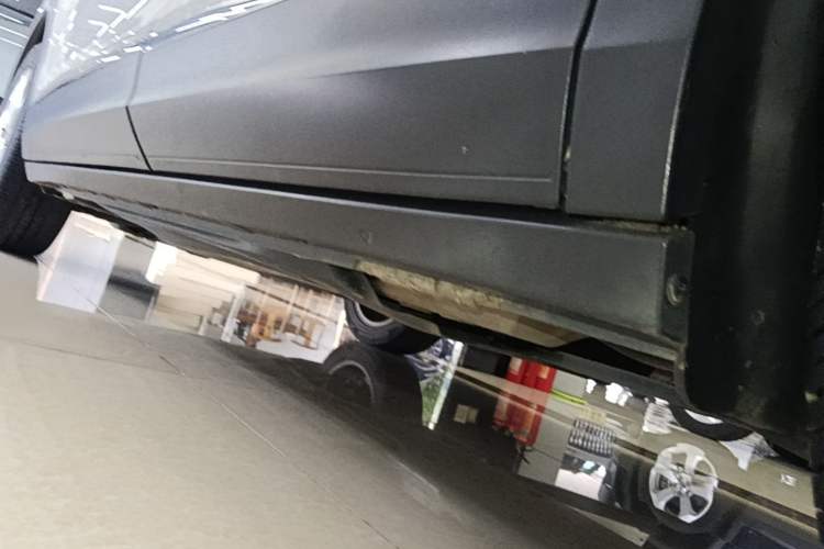 Used Volkswagen T-ROC 2020 230TSI DSG Two-Wheel Drive Advanced Version Left Side Sill