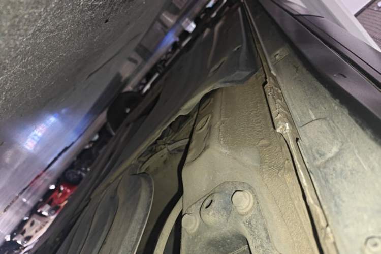 Used Volkswagen T-ROC 2020 280TSI DSG Two-Wheel Drive Comfort Version Left Side Sill