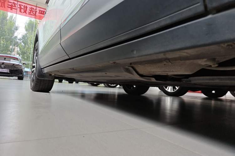 Used Volkswagen T-ROC 2020 280TSI DSG Two-Wheel Drive Comfort Version Left Side Sill