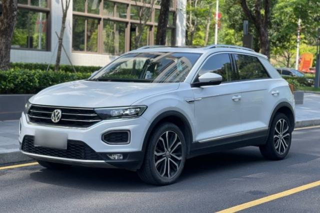 Ojetý Volkswagen T-ROC 2020 280TSI DSG Two-Wheel Drive Comfort Version