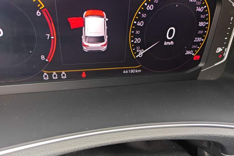 Used Volkswagen T-ROC 2020 280TSI DSG Two-Wheel Drive Comfort Version Odometer Close Up