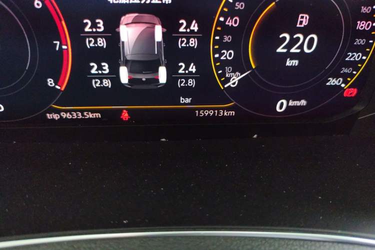 Used Volkswagen T-ROC 2020 280TSI DSG Two-Wheel Drive Comfort Version Odometer Close Up
