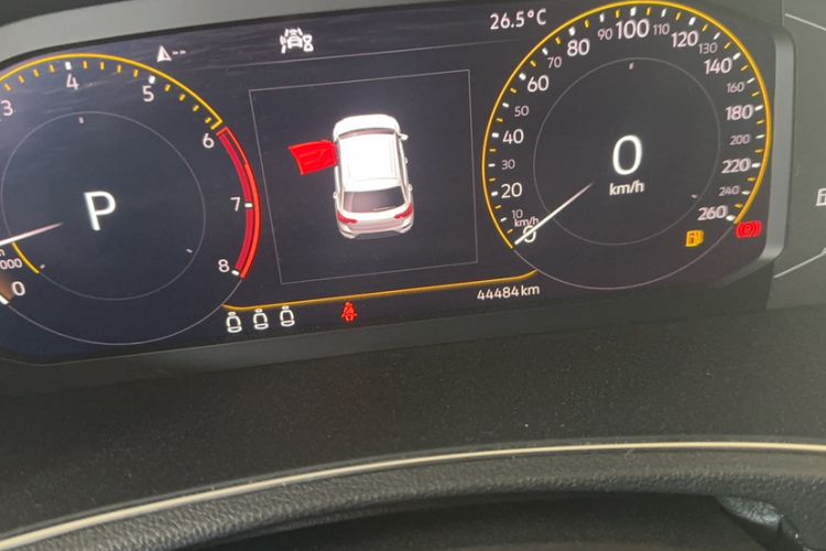 Used Volkswagen T-ROC 2020 280TSI DSG Two-Wheel Drive Comfort Version Odometer Close Up