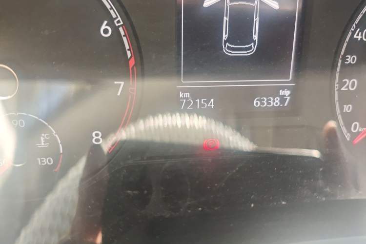 Used Volkswagen T-ROC 2020 230TSI DSG Two-Wheel Drive Advanced Version Odometer Close Up