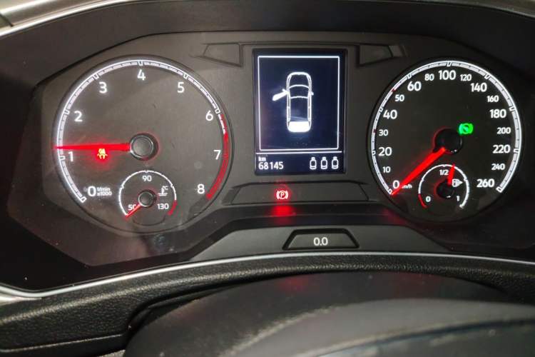 Used Volkswagen T-ROC 2020 230TSI DSG Two-Wheel Drive Advanced Version Odometer Close Up