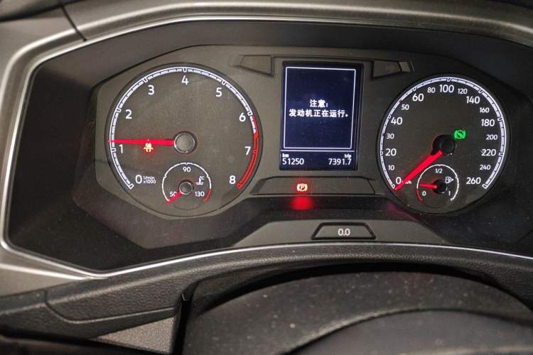 Used Volkswagen T-ROC 2020 230TSI DSG Two-Wheel Drive Advanced Version Odometer Close Up