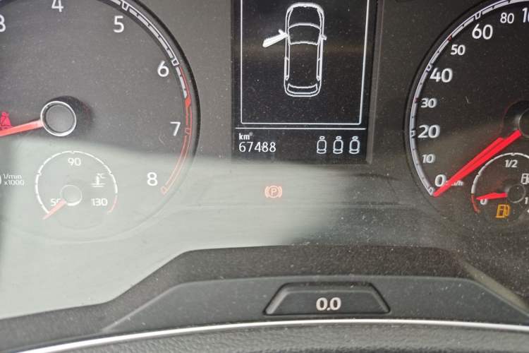 Used Volkswagen T-ROC 2020 230TSI DSG Two-Wheel Drive Advanced Version Odometer Close Up