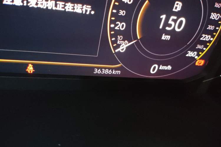 Used Volkswagen T-ROC 2020 280TSI DSG Two-Wheel Drive Comfort Version Odometer Close Up