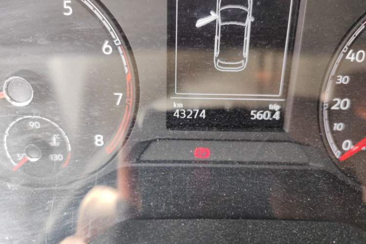 Used Volkswagen T-ROC 2020 280TSI DSG Two-Wheel Drive Advanced Version Odometer Close Up
