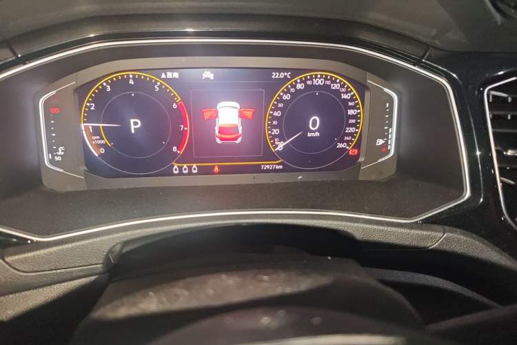 Used Volkswagen T-ROC 2020 280TSI DSG Two-Wheel Drive Comfort Version Odometer Close Up