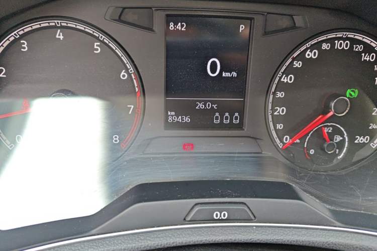 Used Volkswagen T-ROC 2020 280TSI DSG Two-Wheel Drive Advanced Version Odometer Close Up