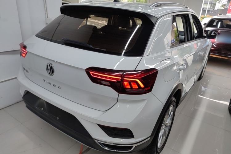 Used Volkswagen T-ROC 2020 230TSI DSG Two-Wheel Drive Advanced Version Rear Right 45 Deg