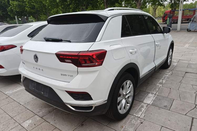 Used Volkswagen T-ROC 2020 230TSI DSG Two-Wheel Drive Advanced Version Rear Right 45 Deg