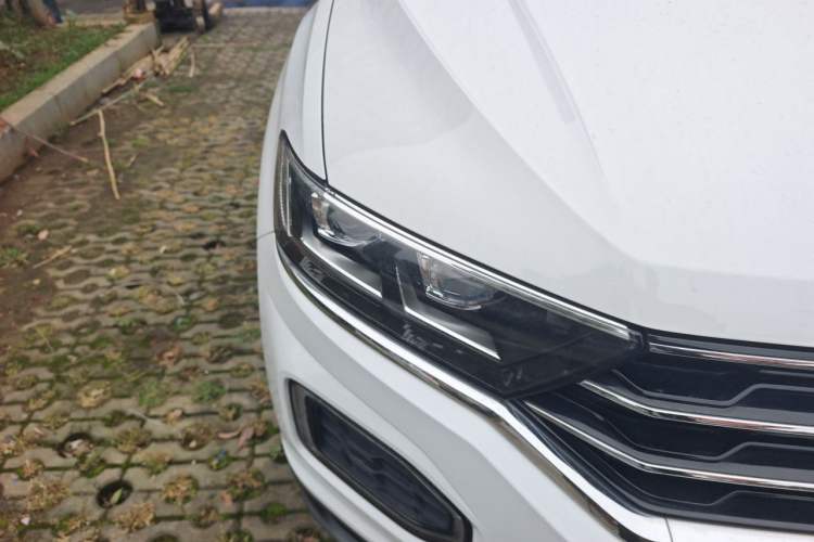 Used Volkswagen T-ROC 2020 280TSI DSG Two-Wheel-Drive Luxury Version Right Front Headlight