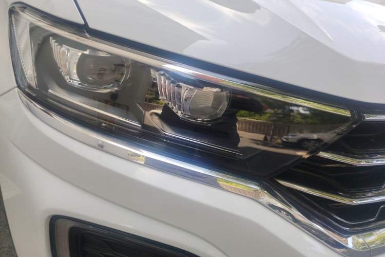 Used Volkswagen T-ROC 2020 230TSI DSG Two-Wheel Drive Advanced Version Right Front Headlight
