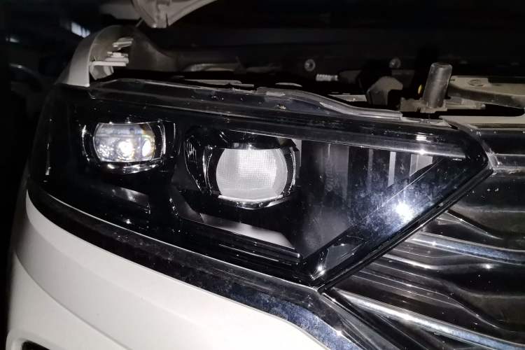 Used Volkswagen T-ROC 2020 280TSI DSG Two-Wheel Drive Comfort Version Right Front Headlight