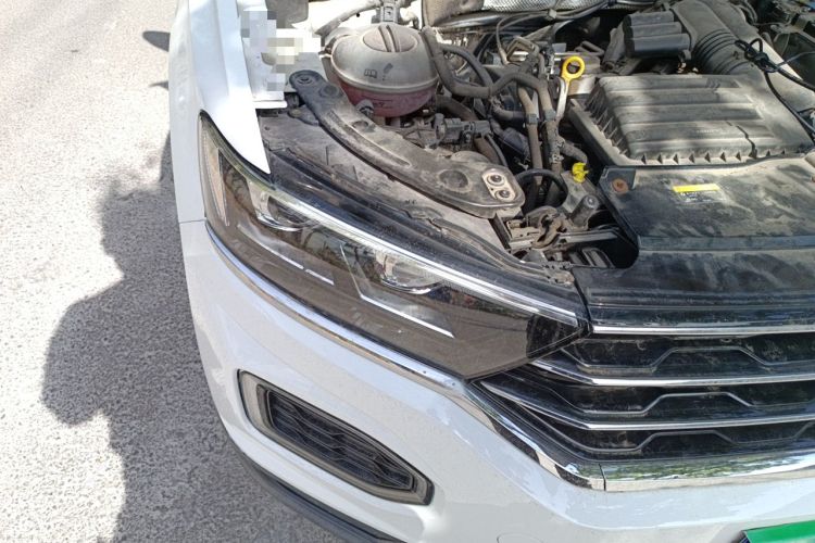 Used Volkswagen T-ROC 2020 230TSI DSG Two-Wheel Drive Advanced Version Right Front Headlight