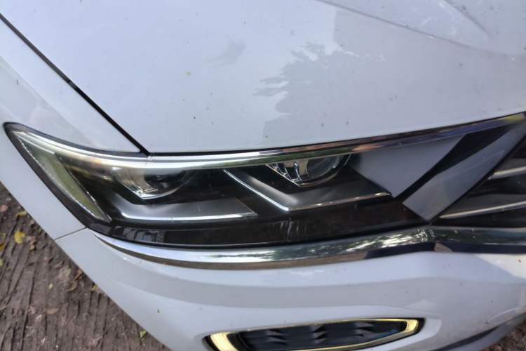 Used Volkswagen T-ROC 2020 230TSI DSG Two-Wheel Drive Advanced Version Right Front Headlight