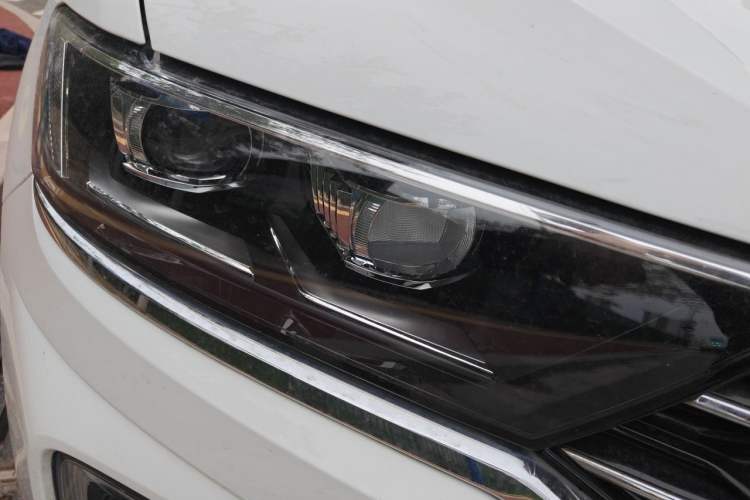 Used Volkswagen T-ROC 2020 280TSI DSG Two-Wheel Drive Comfort Version Right Front Headlight