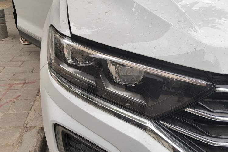 Used Volkswagen T-ROC 2020 280TSI DSG Two-Wheel Drive Advanced Version Right Front Headlight