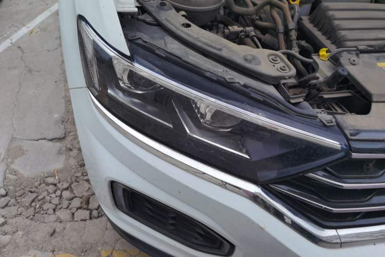 Used Volkswagen T-ROC 2020 280TSI DSG Two-Wheel Drive Comfort Version Right Front Headlight