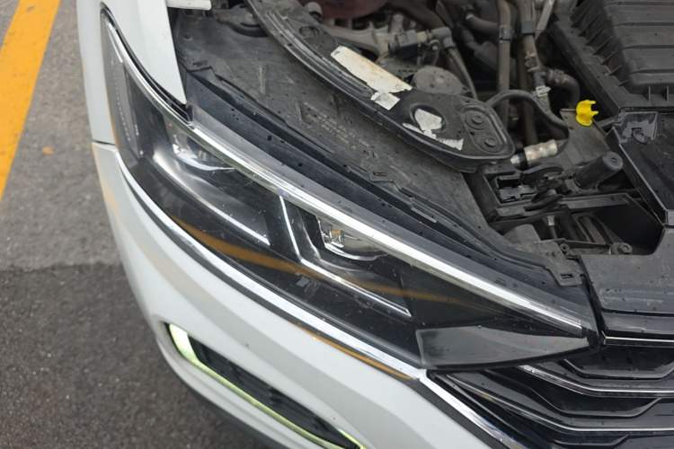Used Volkswagen T-ROC 2020 280TSI DSG Two-Wheel Drive Comfort Version Right Front Headlight