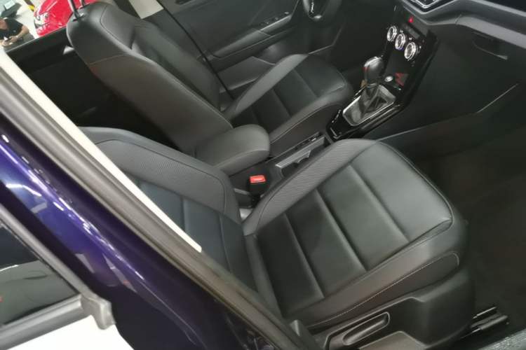 Used Volkswagen T-ROC 2020 280TSI DSG Two-Wheel Drive Comfort Version Right Front Seat