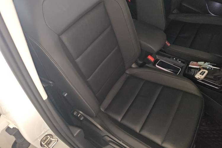 Used Volkswagen T-ROC 2020 280TSI DSG Two-Wheel Drive Comfort Version Right Front Seat