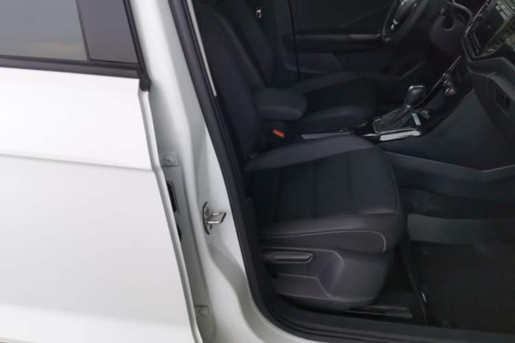 Used Volkswagen T-ROC 2020 280TSI DSG Two-Wheel Drive Comfort Version Right Front Seat