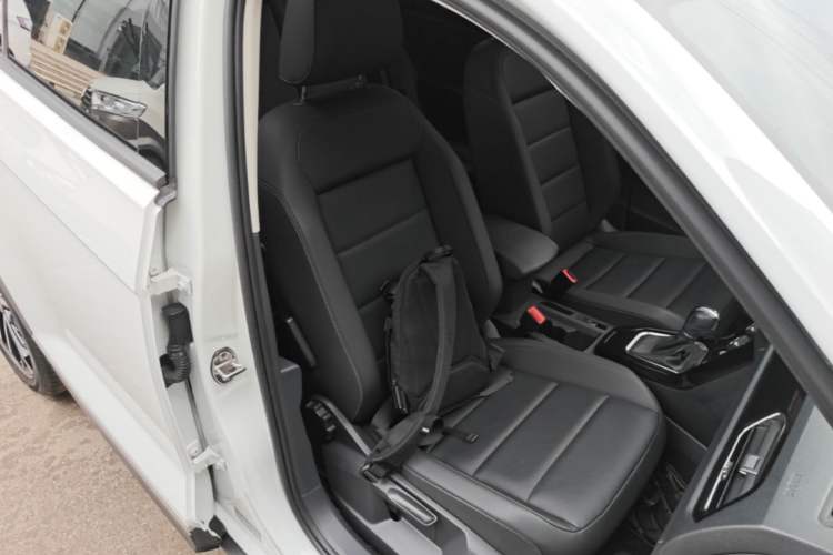 Used Volkswagen T-ROC 2020 280TSI DSG Two-Wheel Drive Comfort Version Right Front Seat