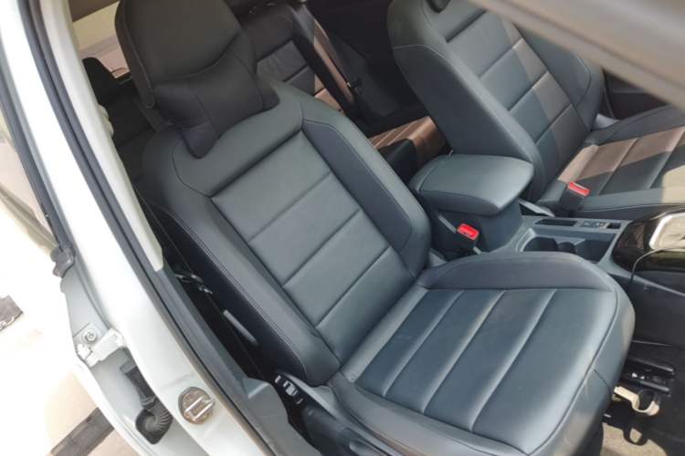 Used Volkswagen T-ROC 2020 280TSI DSG Two-Wheel Drive Comfort Version Right Front Seat