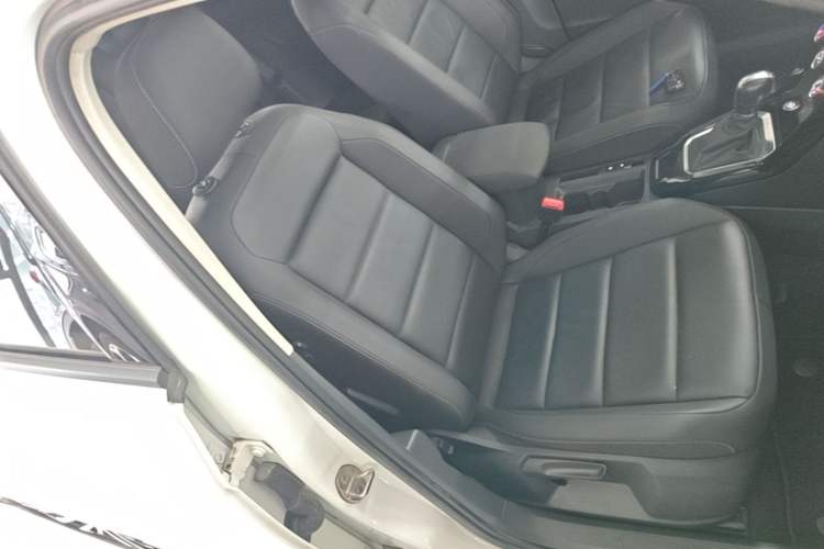 Used Volkswagen T-ROC 2020 280TSI DSG Two-Wheel Drive Comfort Version Right Front Seat